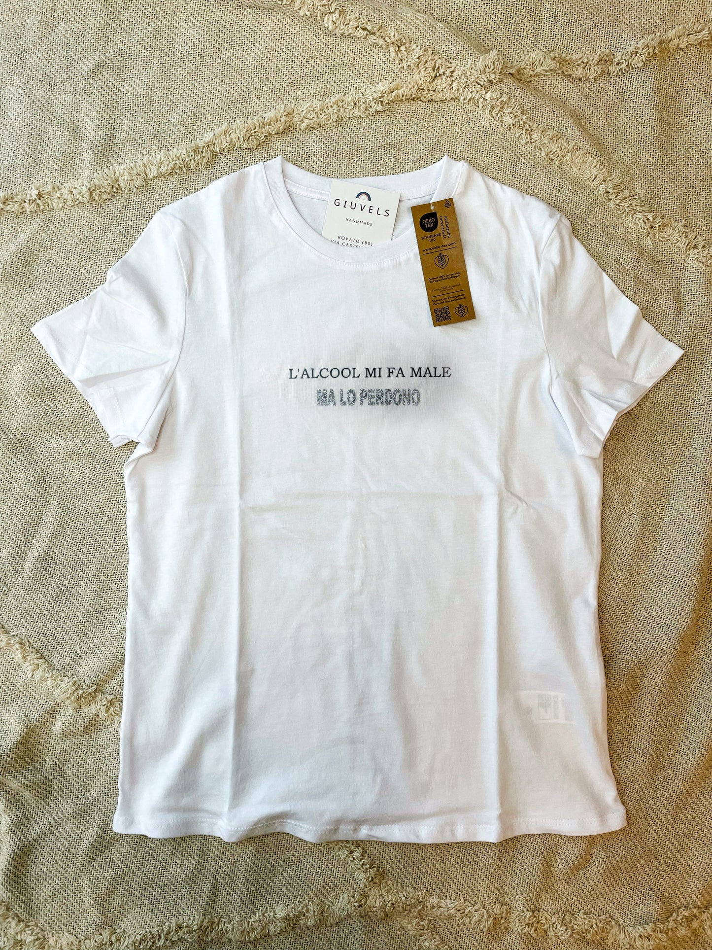 T-SHIRT - L'ALCOOL MI FA MALE MA LO PERDONO